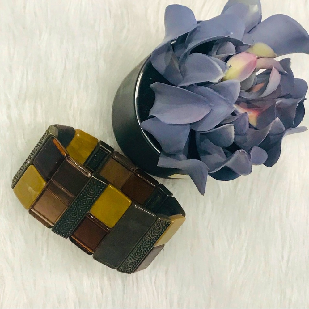 ✔️Preowned 80’s Vintage  Fashion Stretch Bracelet